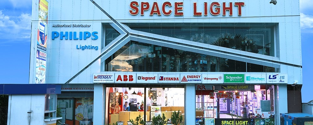 Space-Light-Showroom